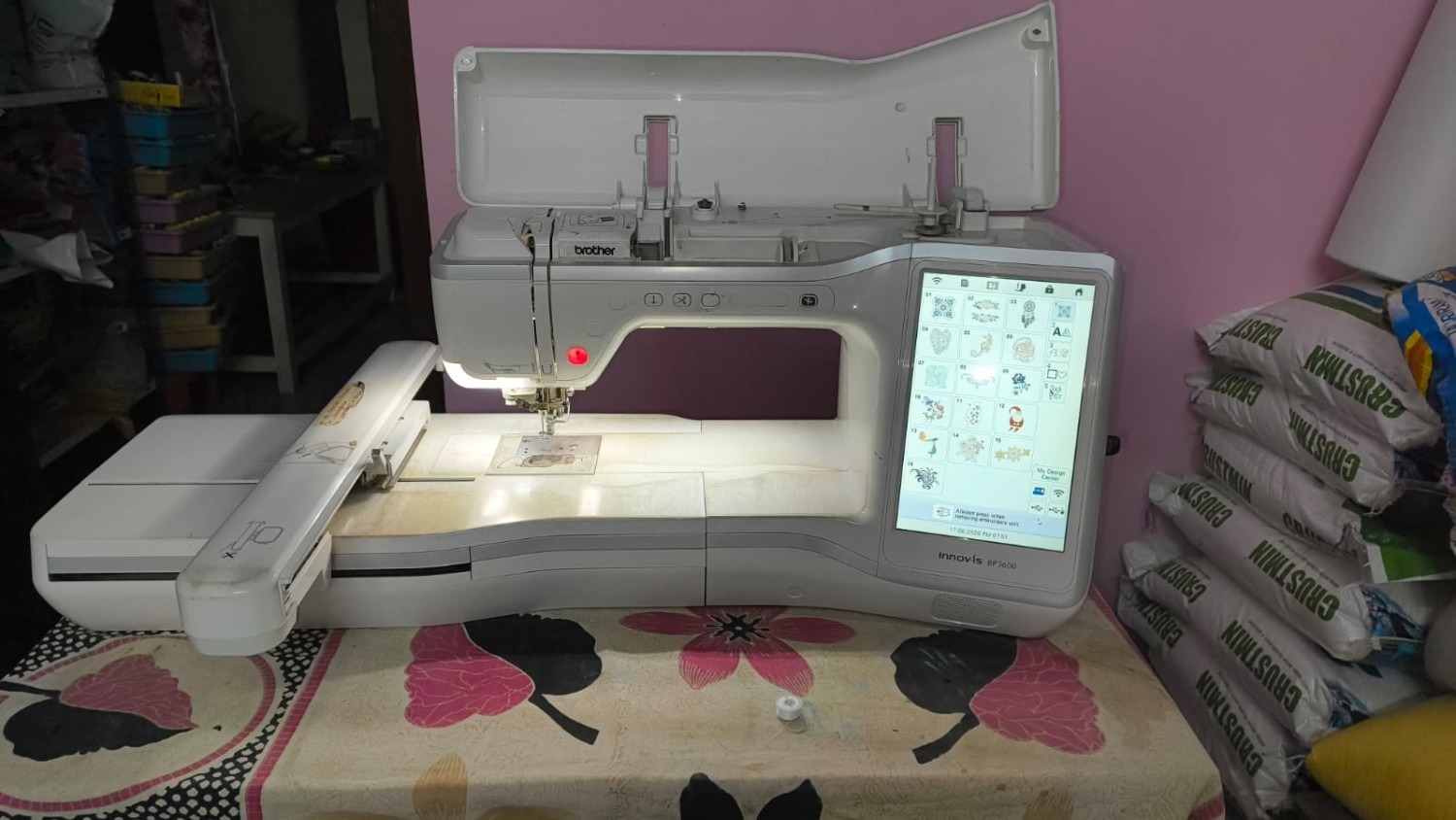 Brother Innov-is BP3600 Embroidery Machine - Fully Working